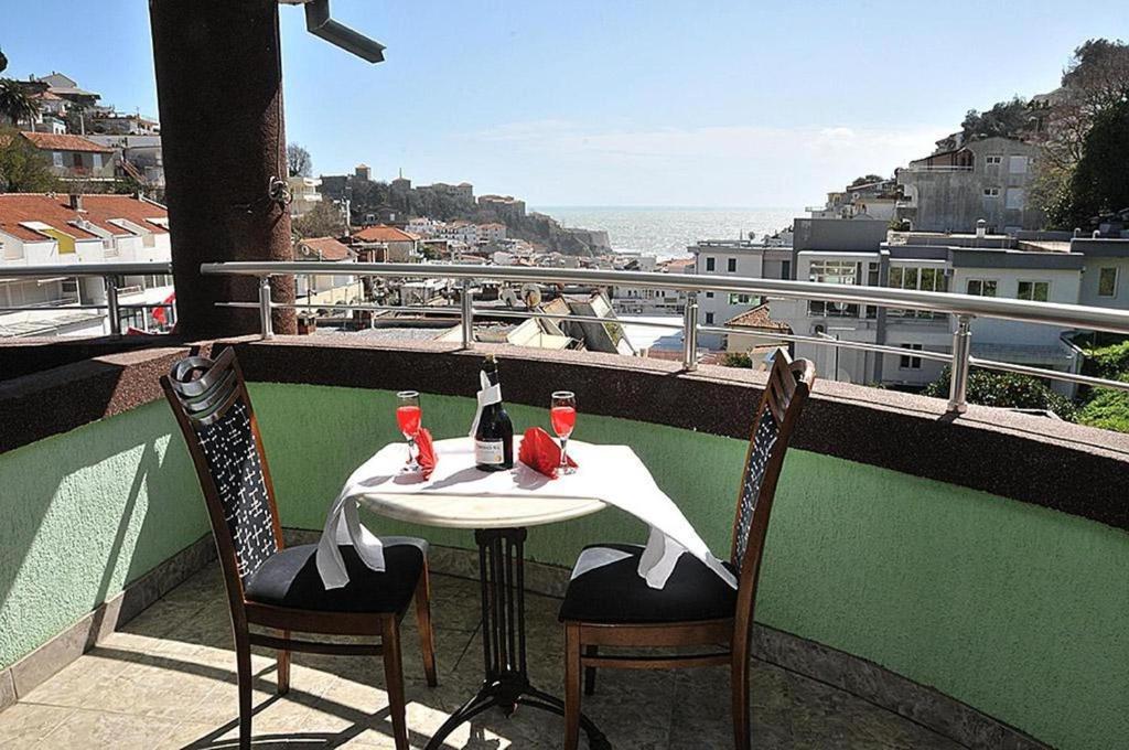 Hotel Hoti Ulcinj Eksteriør bilde